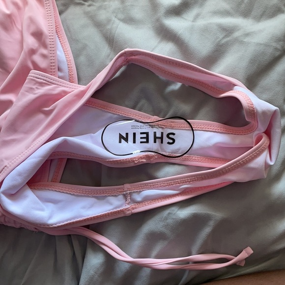 SUPER cute bandeau bikini - Picture 2 of 2